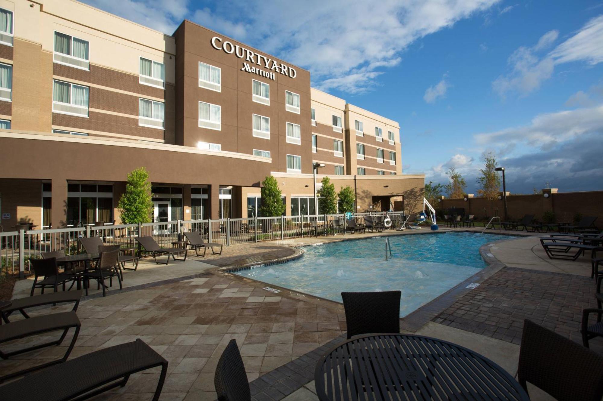Courtyard By Marriott Starkville Msu At The Mill Conference Center Eksteriør billede