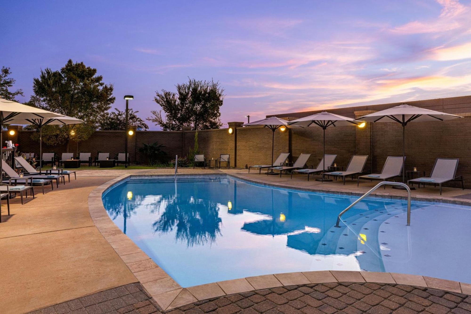 Courtyard By Marriott Starkville Msu At The Mill Conference Center Eksteriør billede
