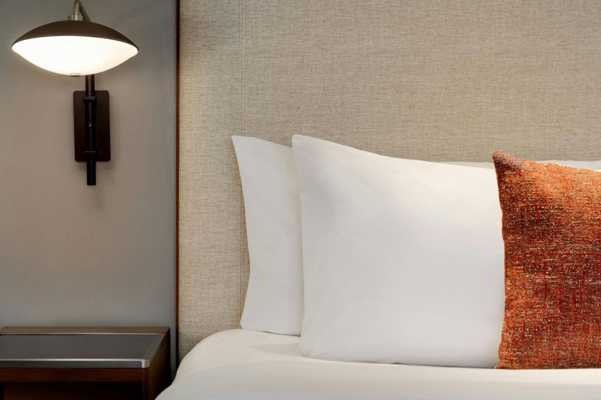 Courtyard By Marriott Starkville Msu At The Mill Conference Center Eksteriør billede